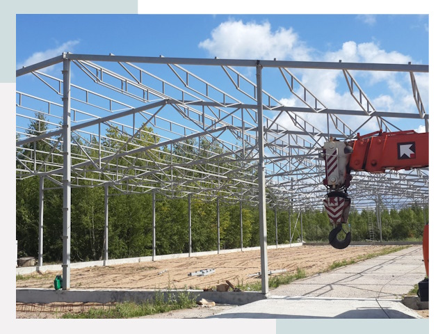 Строительство конюшен в Еманжелинск от 616 руб. под ключ