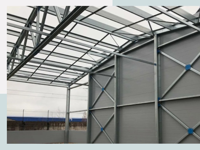 Каркасные ангары от СтальСтрой-Мнж по цене от 616 руб.